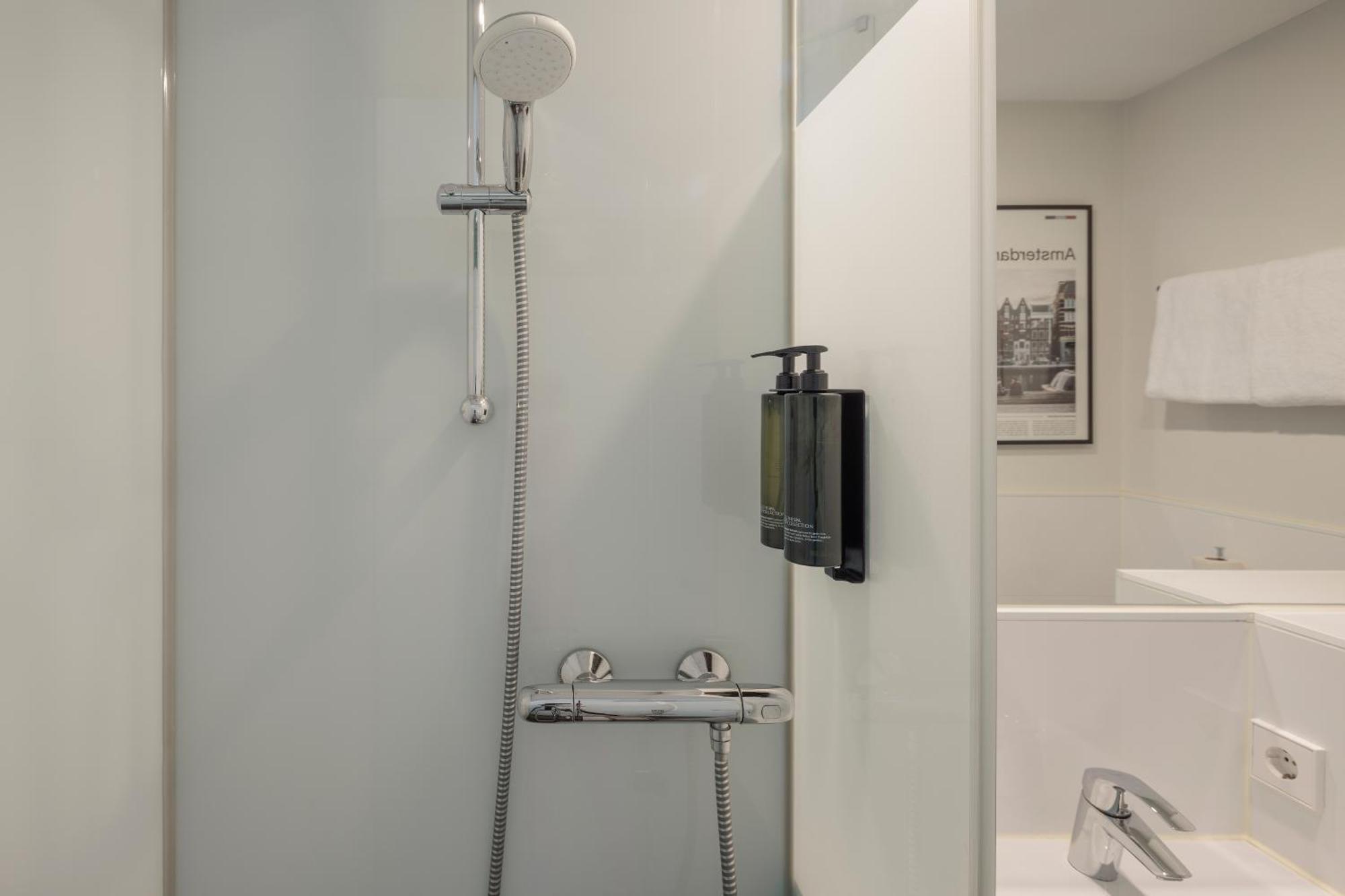 Maxhotel Amsterdam Airport Schiphol - Recently Renovated Hoofddorp Exterior foto