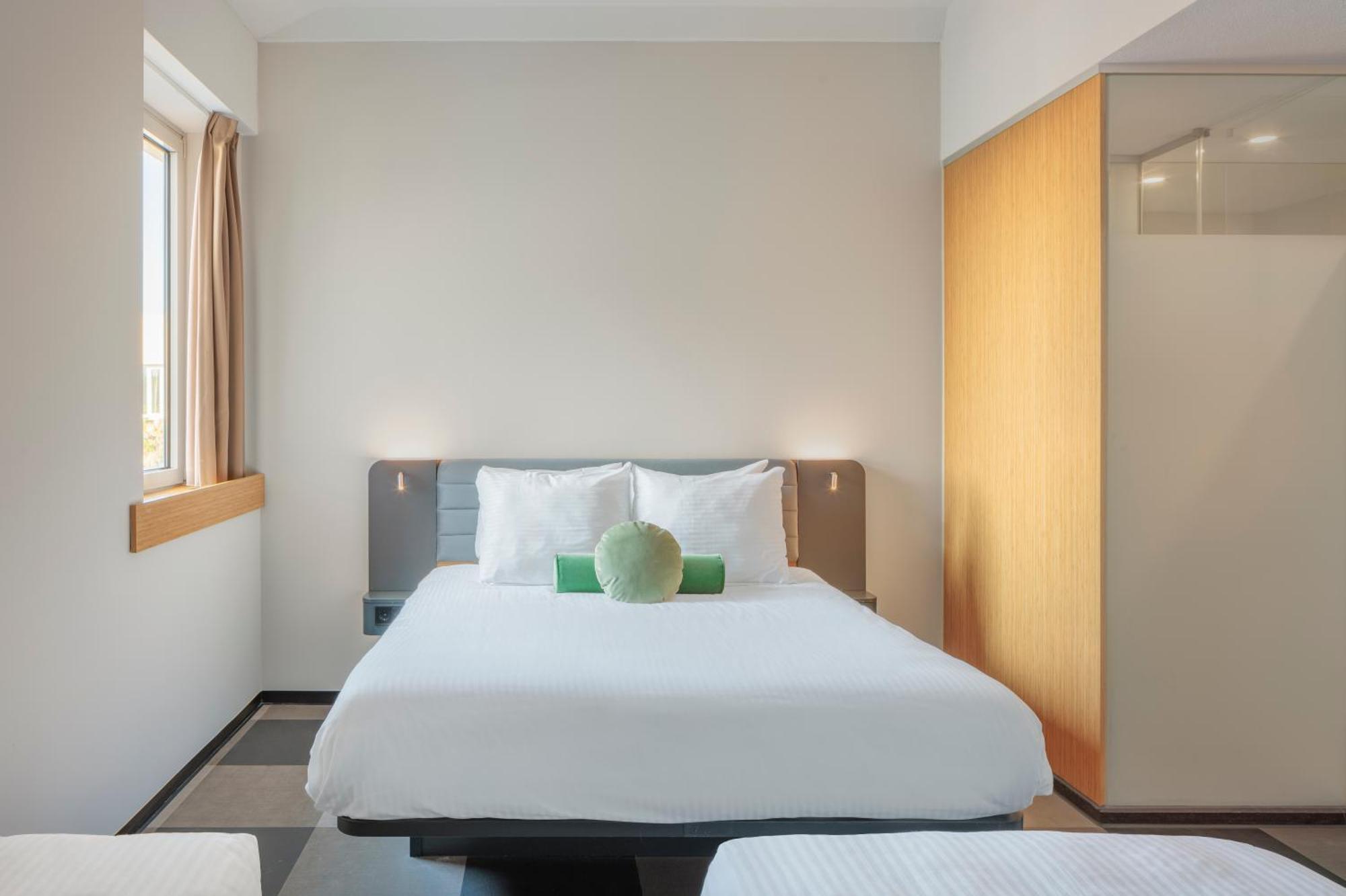 Maxhotel Amsterdam Airport Schiphol - Recently Renovated Hoofddorp Zimmer foto