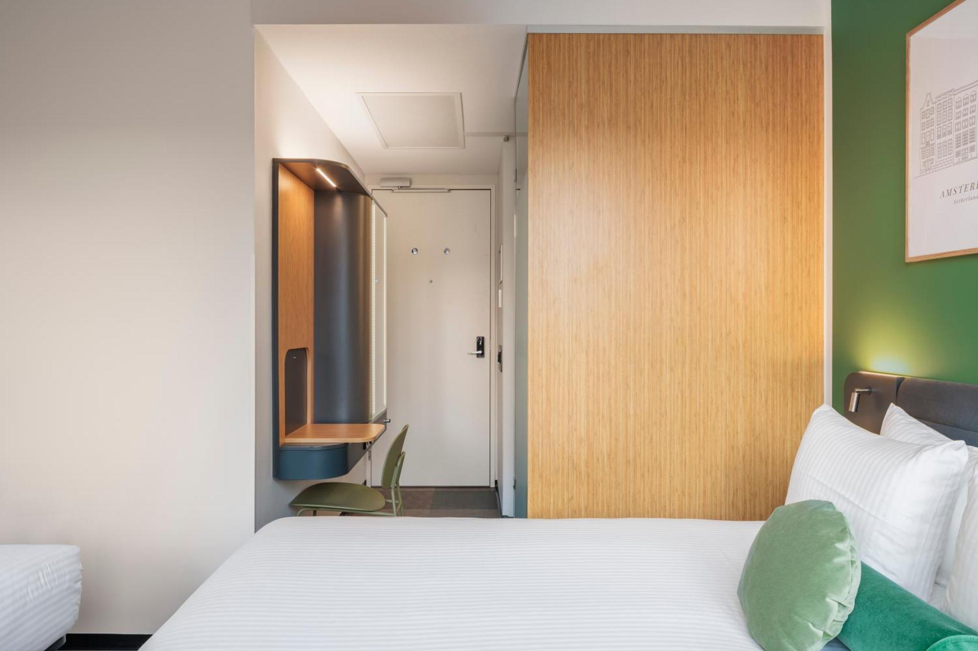 Maxhotel Amsterdam Airport Schiphol - Recently Renovated Hoofddorp Exterior foto