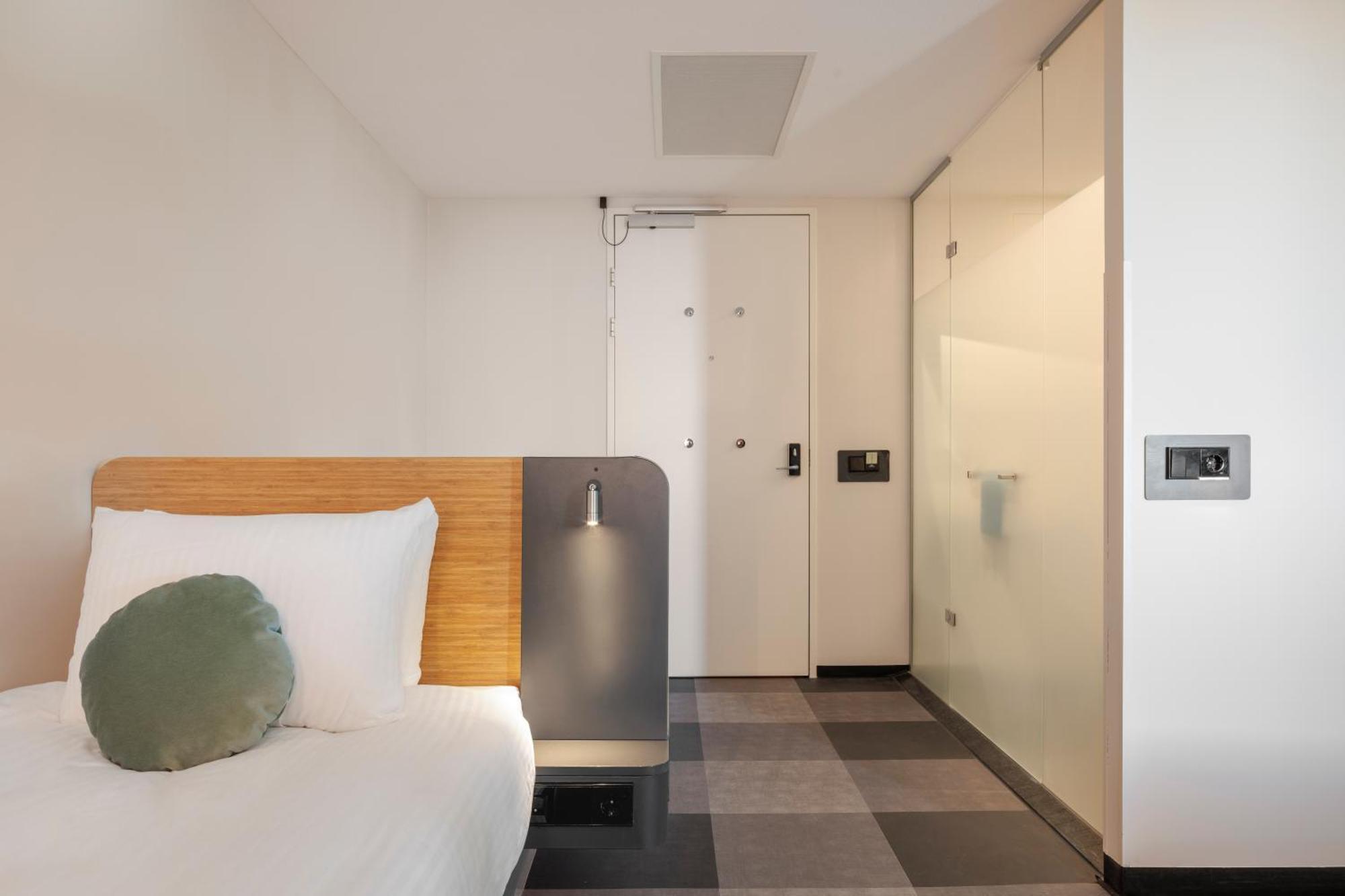Maxhotel Amsterdam Airport Schiphol - Recently Renovated Hoofddorp Exterior foto